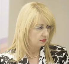 Agradecida” Fiol Matta con la labor de Sonia Vélez