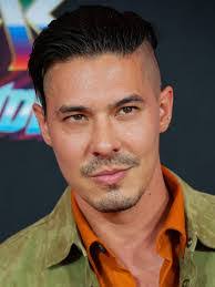 Lewis Tan's Instagram, Twitter & Facebook