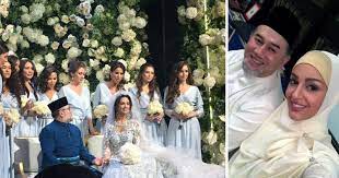 Sultan kelantan ke 29, dimasyhurkan pada 13 september 2010. Marriage Of Former Malaysian King And Pregnant Russian Model Wife On The Rocks Claims Russian Media Meaww