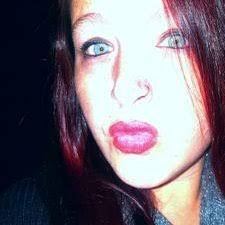 Kelly Scharer's Instagram, Twitter & Facebook