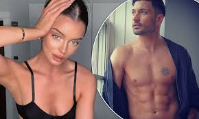 Maura higgins and giovanni pernice have made their romance instagram official after the love island star shared a snap of them holding hands. Maura Higgins Supported Boyfriend Giovanni Pernice In Blackpool At The Opening Night Of His New Show Daily Mail Online