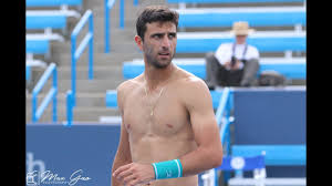 Trying to find robert farah? Hd 1080p Robert Farah Practising At The Western Southern Open August 11 2019 Youtube