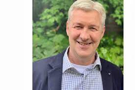 Die zeitung wurde durch die am eingang aufsicht führende lehrkraft den schülern überreicht. Typisierungsaktion In Velbert Lehrer Der Gesamtschule An Blutkrebs Erkrankt Events Velbert Top