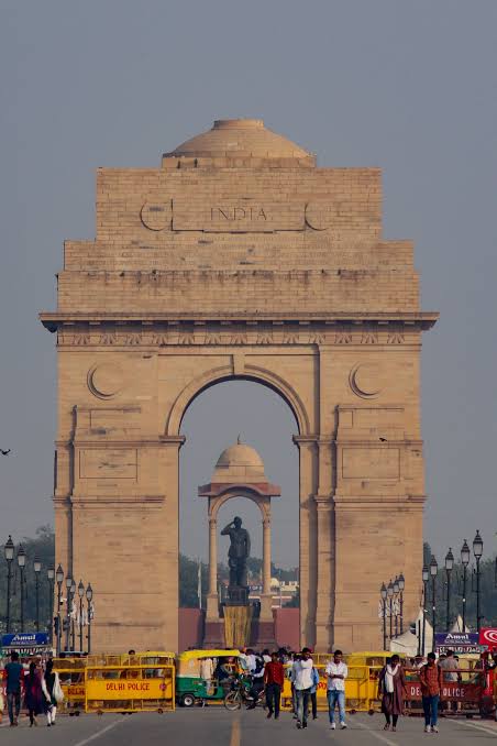 India Gate & Kartavya Path Image 2