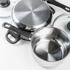 If the pan must be stored with another pan or item nestled inside it, put a cloth or paper towel between the two items to prevent scratches. How To Clean A Burnt Stainless Steel Pan Creative Homemaking