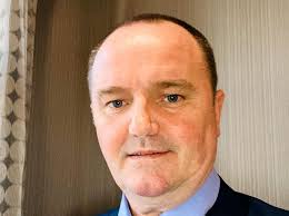 Pemët pa leje në trotuaret e Lushnjes