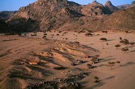 الطوارق في صحراء جنات الجزائرية Tuareg In The Algerian Desert Gardens Travel Warnings Algeria Natural Landmarks