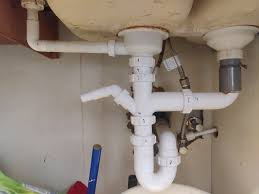 Curious what everybody uses and suggests for bookkeeping software. I'm not  a big fan of QuickBooks and I see pretty poor reviews about Jobber. I'm  looking for invoicing and expense tracking mostly.