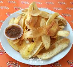 Terlebih pisang goreng yang belakangan banyak menawarkan variant baru dengan berbagai macam toping yang mampu memikat hati dan lidah. Nasi Kuning Thatha