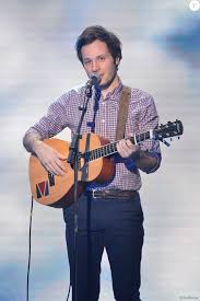 Il ne se voyait pas chanteur, mais il se veut auteur. Le Chanteur Vianney Vianney Bureau 30eme Edition Du Telethon 2016 Afmtelethon A L Hippodrome De Longchamp A Paris France Le 3 Decembre 2016 Ce Grand Ma Purepeople