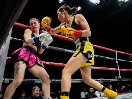 Isia Sio suffers KO against Jocelyn Camarillo, rushed to hospital