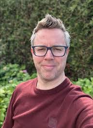 Jesse Geist's Instagram, Twitter & Facebook