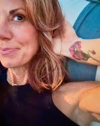 CAROLYN SHULTZ (@carolynshultzart) • Foto e video di Instagram