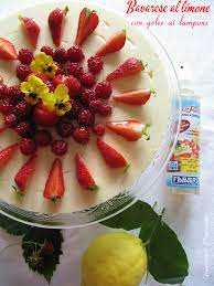 Nell'accademia di pasticceria troverai un insegnamento ricco e completo, rivolto al mondo della pasticceria. Bavarese Al Limone Con Gelee Di Lamponi Vaniglia E Pistacchio