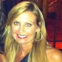 Kim Dehn's Instagram, Twitter & Facebook