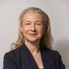 Clare Pearson's Instagram, Twitter & Facebook