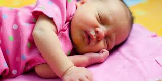 Suhu badan normal bayi baru lahir. Atasi Demam Dengan Tepat Pada Bayi Baru Lahir Mamapapa Id