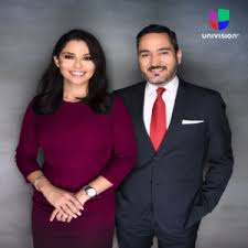 Univision Chicago S Alex Hernandez And Diana Perez To Host Region S First Ever Spanish Language Morning Show Univision