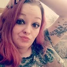 Tawny Larlee (@DesiraeSmiles)