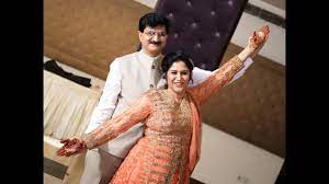 Beautiful Couple Dance By Mom Dad At Sangeet Ceremony On Bollywood Songs Youtube