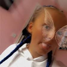 Amy Christie (amylittlelegss)