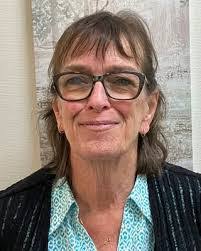 Kathleen Kinney's Instagram, Twitter & Facebook