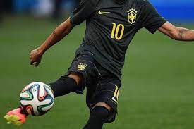 Veja quem está em alta e em baixa na seleção luiz felipe scolari. Selecao Brasileira Tera Camisa Verde Em 2017 Veja