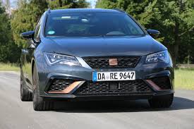 The former is set to hit us showrooms early next year, and when it does it will be the most powerful golf ever sold in the country. 2019 Seat Leon St Cupra R Fahrbericht Test Review R V24 Magazin