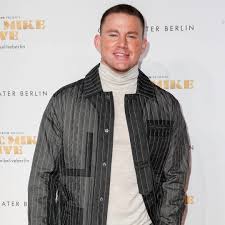 Channing tatum and zoe kravitz were snapped looking close on wednesday in new york city, sparking rumors yet again that the two are dating. Enter Channing Tatum S 5 6 Million Rustic House E Online London News Time