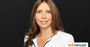 Bethany Bray's Instagram, Twitter & Facebook