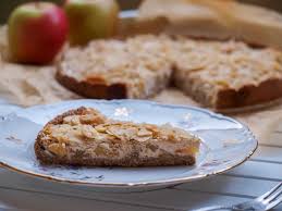 In dresden sagen wir „apfel mit decke zum apfelkuchen vom blech, der mit einer zuckergussdecke überzogen wird. Vollwertige Apfeltarte Mit Mandel Honig Decke Bowls And Balance