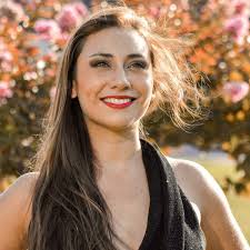 Melisa Gomez's Instagram, Twitter & Facebook