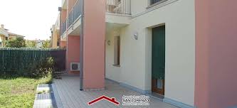 Castelvetrano appartamento piano terra con giardin castelvetrano, affittasi appartamento arredato piano terra, internamente è così composta: Appartamento 2 Camere 2 Bagni Al Piano Terra Con Giardino Abano Terme Quartiere Don Bosco Arredato Immobiliare San Lorenzo