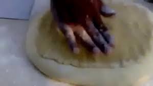 Kue bolang baling ini termasuk aneka jenis kue goreng dengan rasa yang enak dan empuk. Cara Membuat Kue Bolang Baling Empuk Video Dailymotion