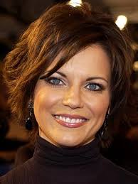 Beautiful Bob Photo Martina Mcbride Martina Mcbride Hairstyles Thick Hair Styles Hair Styles