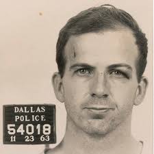 Drengen med knæstrømperne forærede præsidenten en salamander