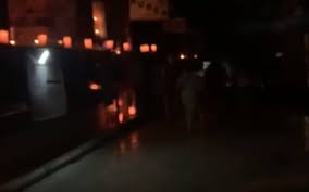 A explosão de dois botijões de gás em um carro que fazia entrega na avenida 22 de maio, no centro de itaboraí, no início da tarde de hoje, tumultuou o trânsito e provocou a falta de energia elétrica em toda a região. 7xlhtaysocaqhm