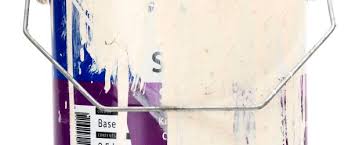 Le coût d'un artisan pour des travaux de peinture oscille entre 25€ ht et 40€ ht, la différence de prix s'explique par la quantité de travail nécessaire afin de préparer les surfaces à peindre (ponçage, enduit, traitement anti humidité). Prix Peinture Facade M Tarif Travaux Et Peinture Tarifartisan Fr