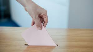 Vergleichen sie ihre standpunkte mit den antworten der parteien. Wahl O Mat Wahl O Mat 2019 Zur Europawahl Musste Offline Gehen Bayern 1 Radio Br De