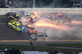 Here's my first crash video of the 2019 monster energy nascar cup series season. Paul Menard Triggers Huge Fiery Crash Involving 18 Cars At Nascar Daytona 500 Express Digest