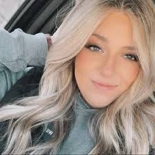 Alicia Kohn's Instagram, Twitter & Facebook