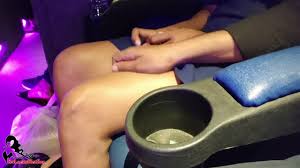 ෆිල්ම් හෝල් කියන්නෙත් අතල් එකක් Sri Lanka Film Hall Box Sex feeling With Gf  Boobs XXX