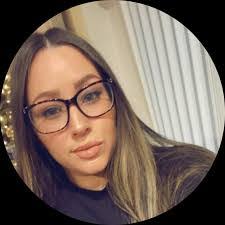 Courtney Acevedo's Instagram, Twitter & Facebook