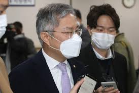 국민의힘 중수청은 독재 앞잡이…'작심 인터뷰' 윤석열 엄호. R0mr7kwsbsevdm