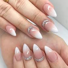 Who says you can't do nail art on short nails? 31 Cute Nail Designs That You Will Like For Sure
