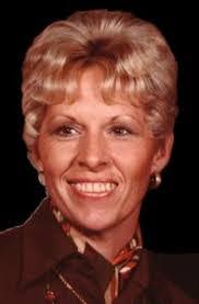 Laura Lipscomb's Instagram, Twitter & Facebook