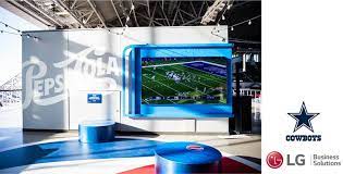 Dallas Cowboys At T Stadium Undergoes Game Changing Facelift With Lg Digital Signage Displays Live Production Tv