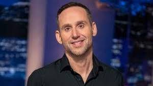 Mark Rubin's Instagram, Twitter & Facebook