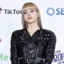 Press Lisa Ver Blackpink At 2018 Sbs Gayo Daejun Red Carpet Gayo