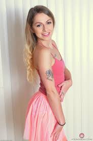 Alana Summers- Nude Photos & Galleries - Babepedia